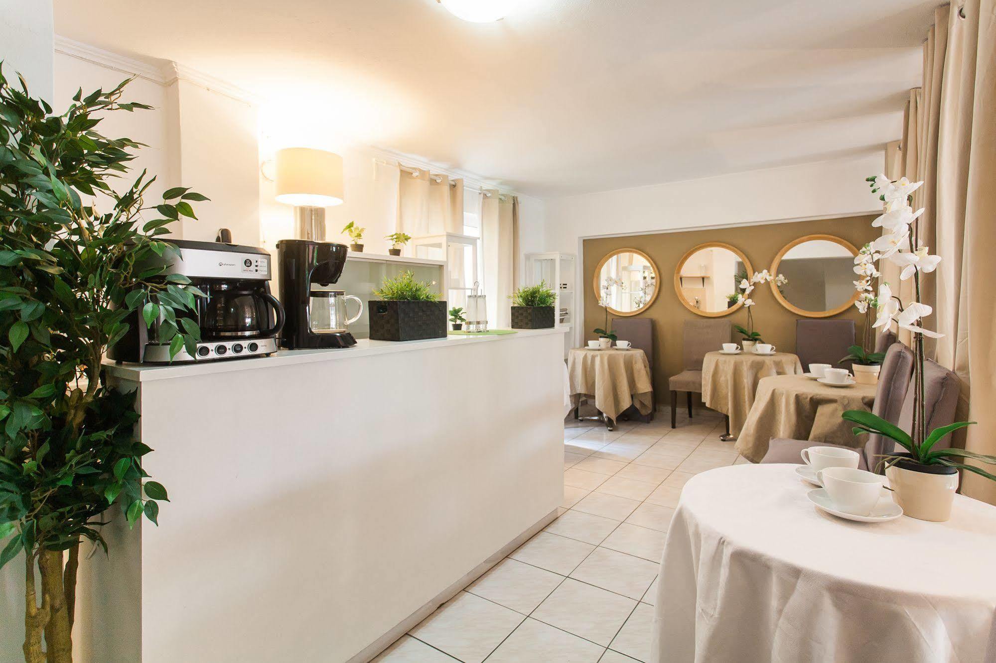 Eva Art Inn Hotel Athens Ngoại thất bức ảnh